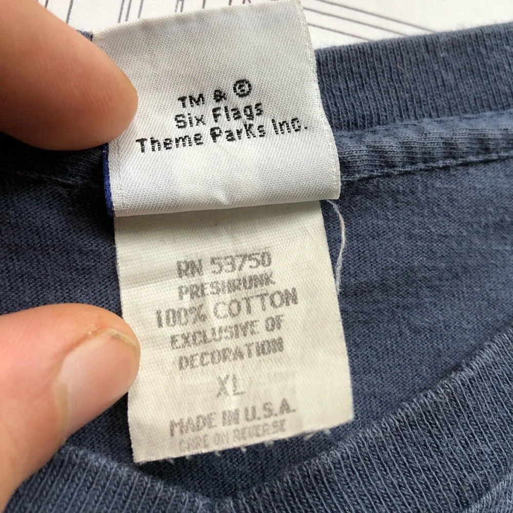 Vintage Six Flags Tee Shirt